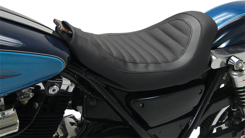 MUSTANG Perewitz Solo Seat - Hinge Mount - FXR 76990