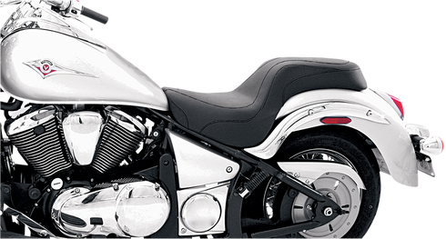 MUSTANG Day Tripper™ Seat - Plain - VN900 '06-'21 76128