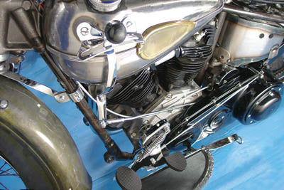 V-Twin Chrome Tank Hand Shifter Control Kit - 22-0722