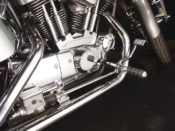 V-Twin Forward Control Kit Chrome - 22-0766