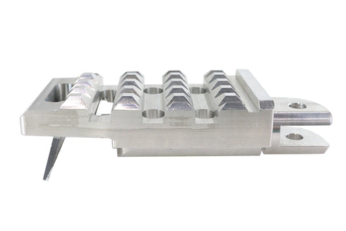 V-Twin Grate Driver Footpeg Set Chrome - 27-1296