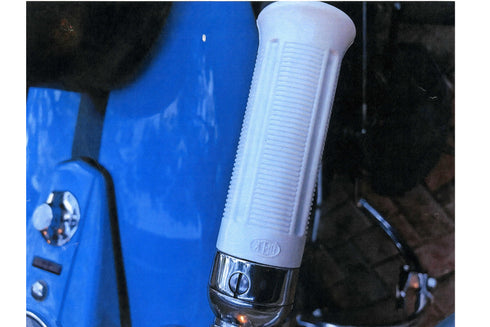 V-Twin White Beck Plastic Grip Set - 28-0961