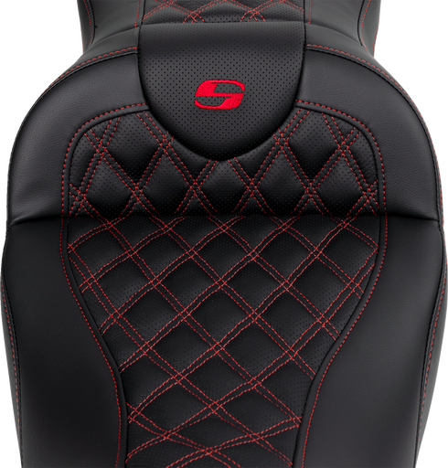 SADDLEMEN Roadsofa™ Seat - with Backrest - Red Stitch - FL '08-'23 808-07B-182B4