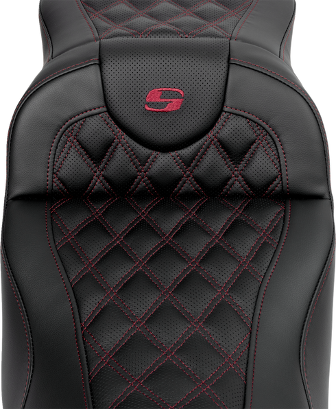 SADDLEMEN Roadsofa™ Extended Reach Seat - Lattice Stitch - Wine Berry Stitch - with Backrest - FL '08-'24 808-07B-184B8