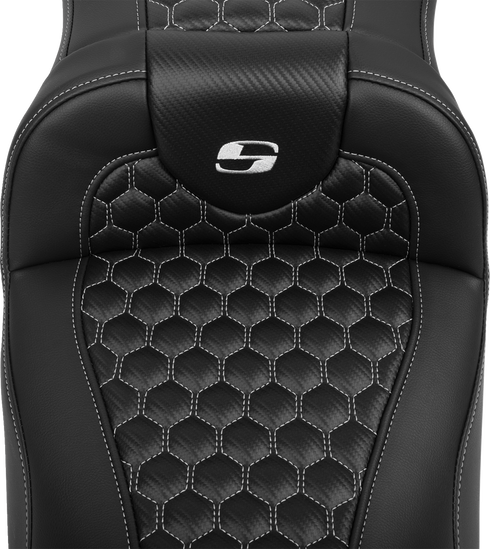 SADDLEMEN Roadsofa™ Extended Reach Seat - with Backrest - Honeycomb - Silver Stitch - FLTR/FLHX '23-'24 823-07-190B5
