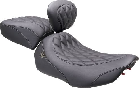 MUSTANG Wide Tripper™ Seat - Solo - Black Stitching - FLT/FLH '23-'25 89503