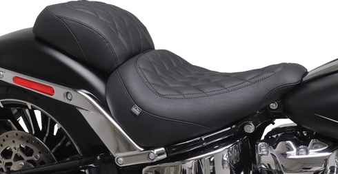 MUSTANG Wide Tripper™ Solo Seat - no Backrest - Diamond - Black Stitch - FXBR '23-'25 85033