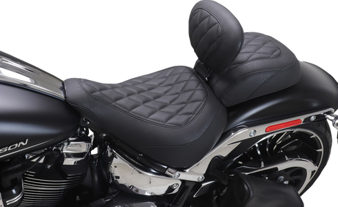 MUSTANG Wide Tripper™ Solo Seat - w/ Backrest - Diamond - Black Stitch - FXBR '23-'25 89027
