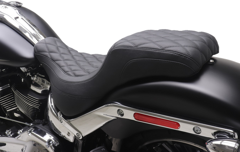 MUSTANG One-Piece/2-Up Squareback Seat - Double Diamond - Black Stitch - FXBR '23-'25 86006