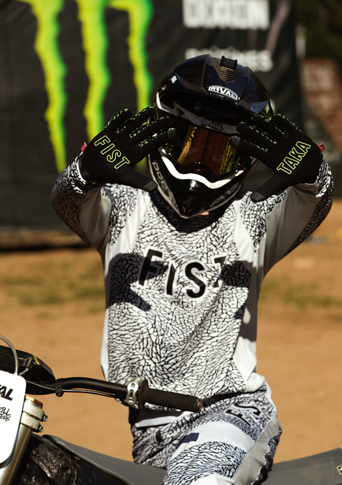 FIST HANDWEAR Strapped Taka Higashino Cali Roll Gloves - Small F-GS-01522-S