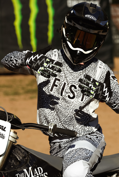 FIST HANDWEAR Strapped Taka Higashino Cali Roll Gloves - Large F-GS-01522-L