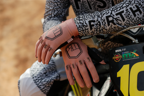 FIST HANDWEAR Strapped Earth Stocker Gloves - Tan - Small F-GS-01527-S