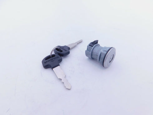 HONDA FILLER LOCK LID W 2 KEYS GOLDWING 1100 1200 1500 SHADOW 500 700 750 OEM