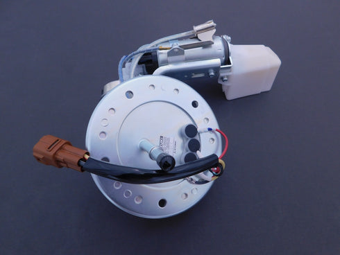 NEW OEM SUZUKI FUEL PUMP ASSEMBLY VZ800 M50 2005-2009 15100-39G00