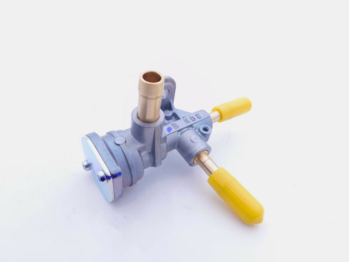 SUZUKI FUEL REGULATOR 2006 - 2009 SUZUKI LT-R450 10-20 LT-A400 400F OEM NEW