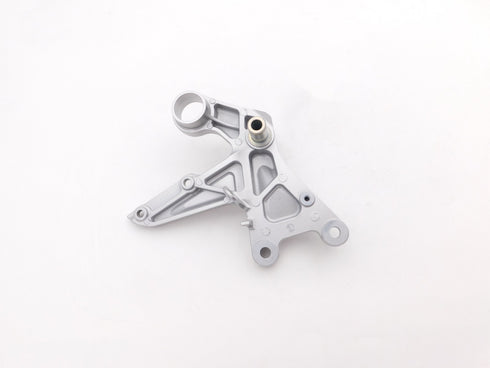 HONDA RIGHT MAIN STEP FOOTPEG BRACKET HOLDER 2014-2023 CBR1000RR OEM NEW GENUINE