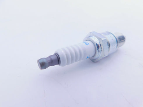 NEW OEM HONDA NGK BR8EG SPARK PLUG CR250 480 500 1982-2004 98079-58679