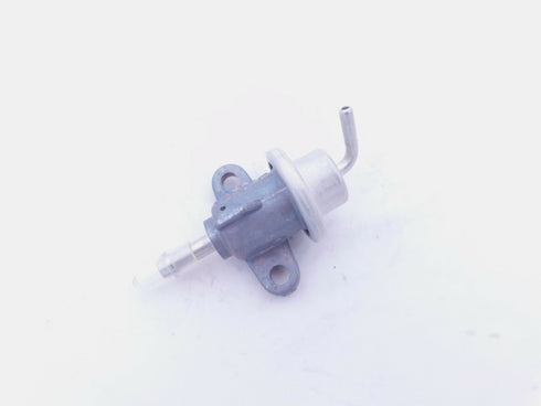 NEW GENUINE HONDA 2000 - 2003 CBR954RR CBR929RR OEM FUEL PRESSURE REGULATOR