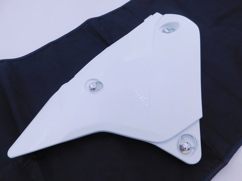 NEW OEM SUZUKI DRZ400S SM 2007-2021 AIR CLEANER CAP PLASTIC WHITE