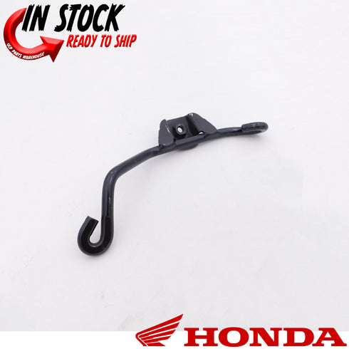HONDA FRONT RIGHT FENDER STAY BRACKET TRX450R 2004-2005	 61101-HP1-000 OEM NEW