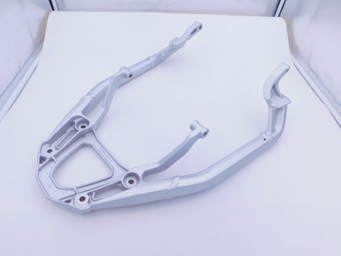 NEW OEM HONDA CRF1100L AFRICA TWIN TOP CASE & PANNIER MOUNT 08L88-MKS-E00ZA