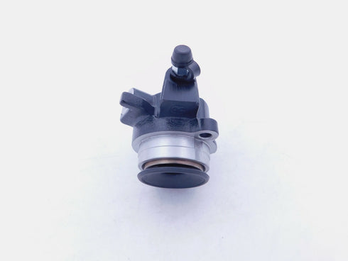 SUZUKI  CLUTCH RELEASE CYLINDER 1998-2003 TL1000R 22-24 HAYABUSA OEM 23160-02F21