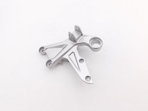 HONDA RIGHT MAIN STEP FOOTPEG BRACKET HOLDER 2014-2023 CBR1000RR OEM NEW GENUINE