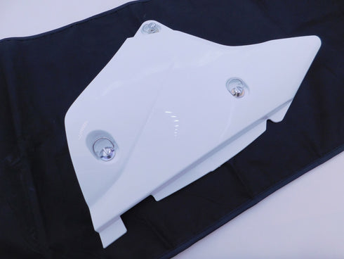 NEW OEM SUZUKI DRZ400S SM 2007-2021 AIR CLEANER CAP PLASTIC WHITE