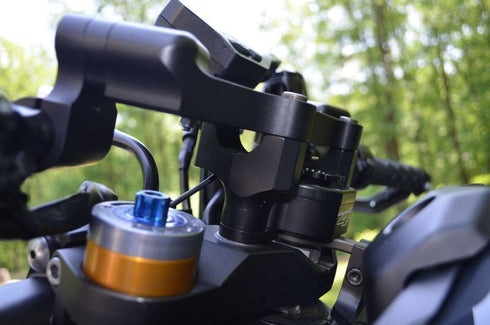 YAMAHA 2017-2019 FZ09 1" WOODCRAFT RACING CLIPON ADAPTER PLATE WITH BLACK BARS