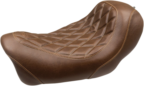 MUSTANG Forward Wide Tripper Solo Seat - Diamond - Brown - FXDF '14-'17 75043