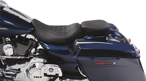 MUSTANG Wide Tripper Rear Seat - Diamond - FL '97-'25 76695