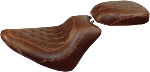 MUSTANG Wide Tripper Rear Seat - Brown - Diamond 76767